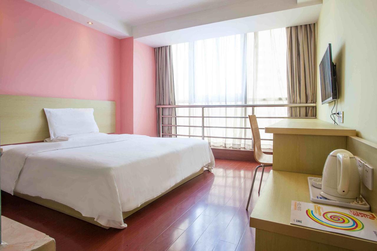 7Days Premium Guangzhou Tianhe Gangding Γκουανγκζού Δωμάτιο φωτογραφία